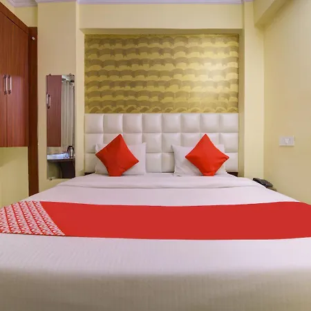 Oyo 9209 Hotel Garden Villa-2